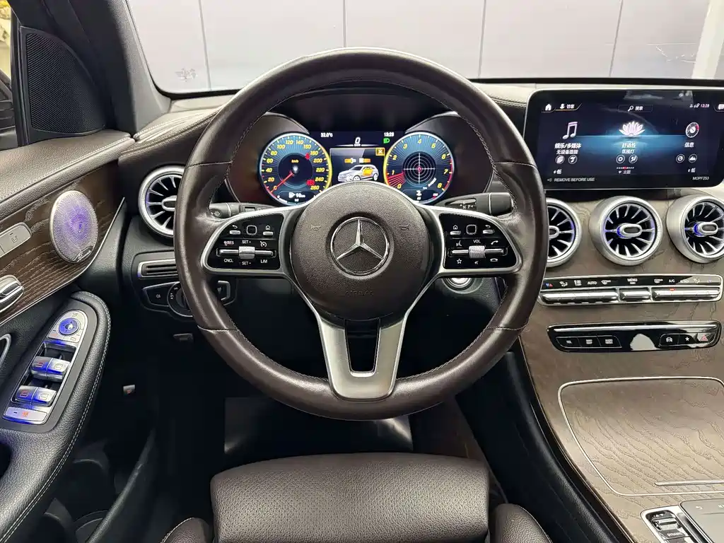 Mercedes-Benz GLC — миниатюра 11
