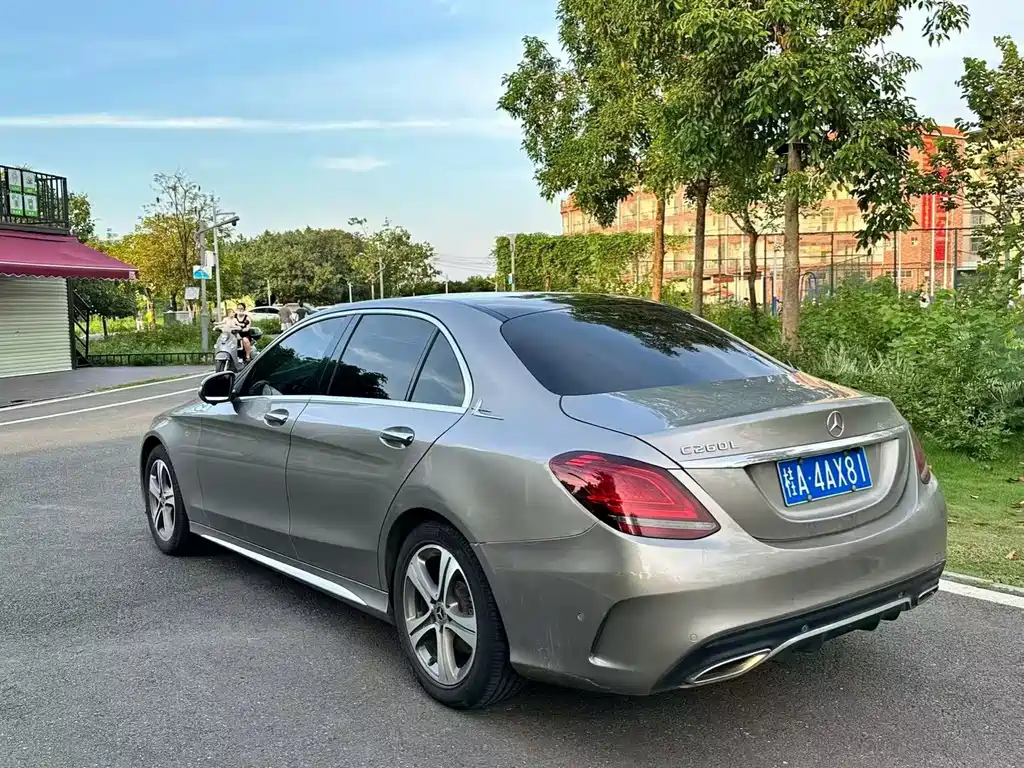 Mercedes-Benz C-Class — миниатюра 8