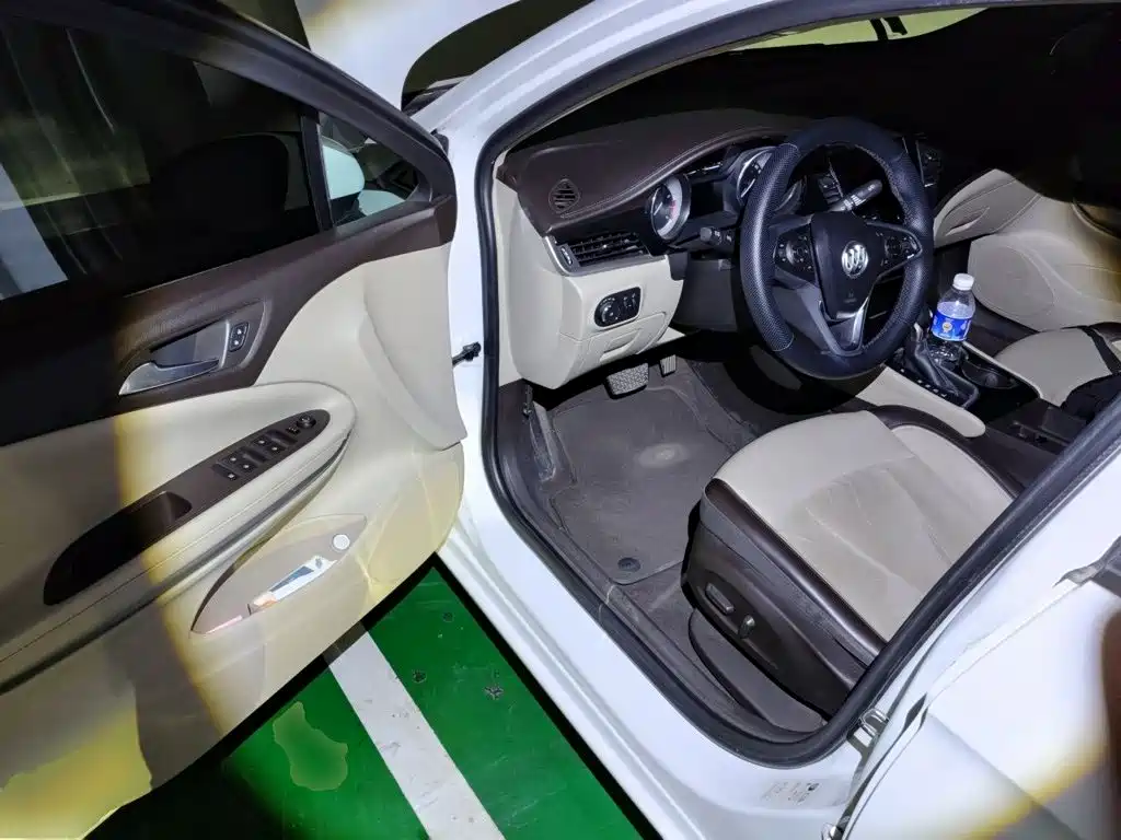 Buick Verano — миниатюра 17