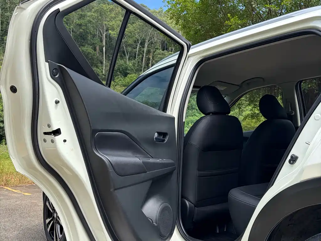 Nissan Kicks 1.5L XL CVT Cool Enjoy Edition, фото 16
