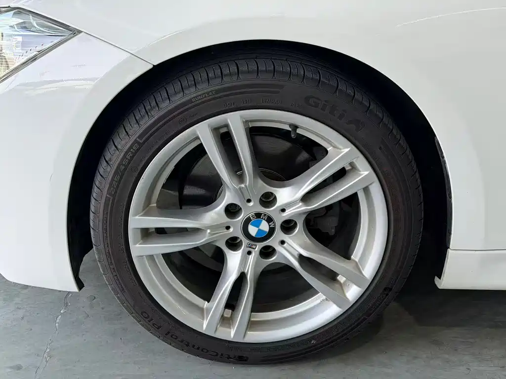 BMW 3 Series — миниатюра 4