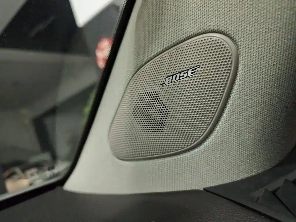 Cadillac SRX — миниатюра 16