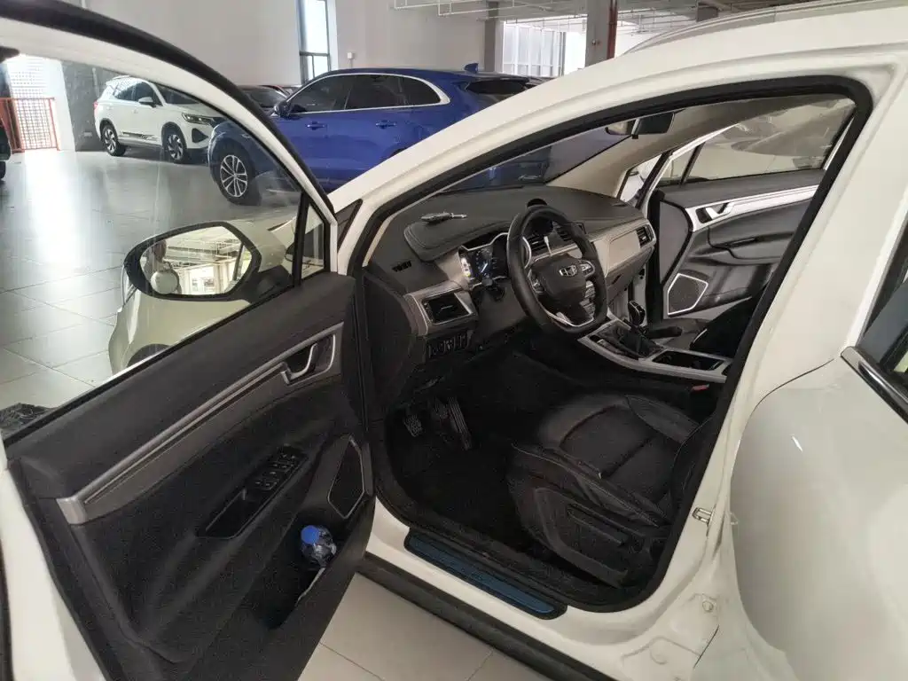 Geely Emgrand GS — миниатюра 17