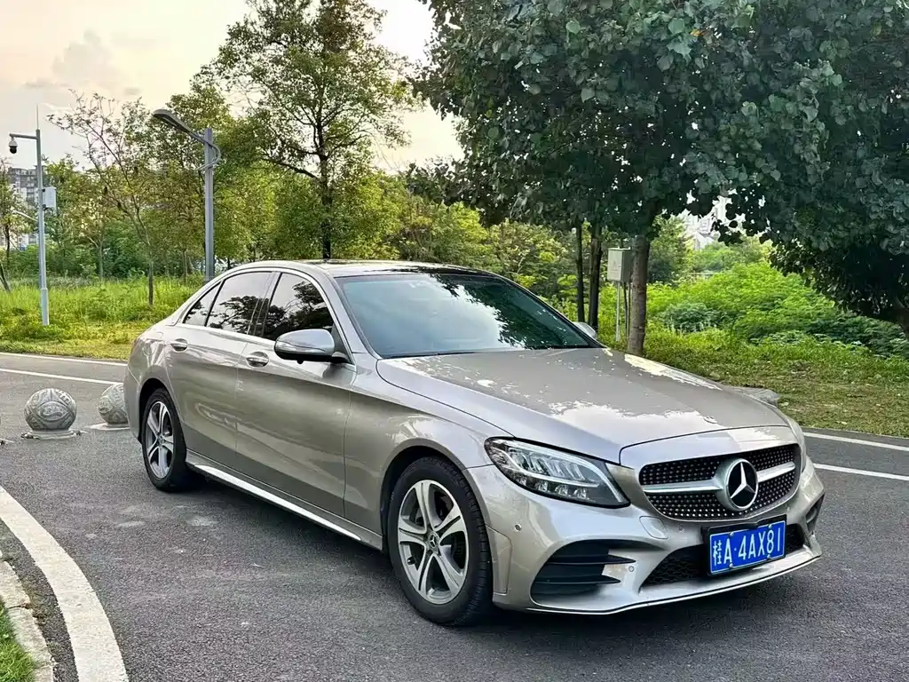 Mercedes-Benz C-Class — миниатюра 3