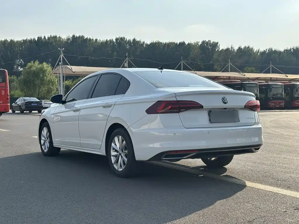 Volkswagen Bora — миниатюра 6