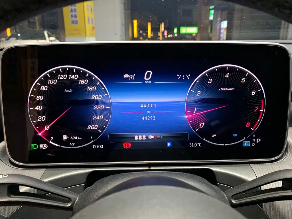 Mercedes-Benz C-Class — миниатюра 11