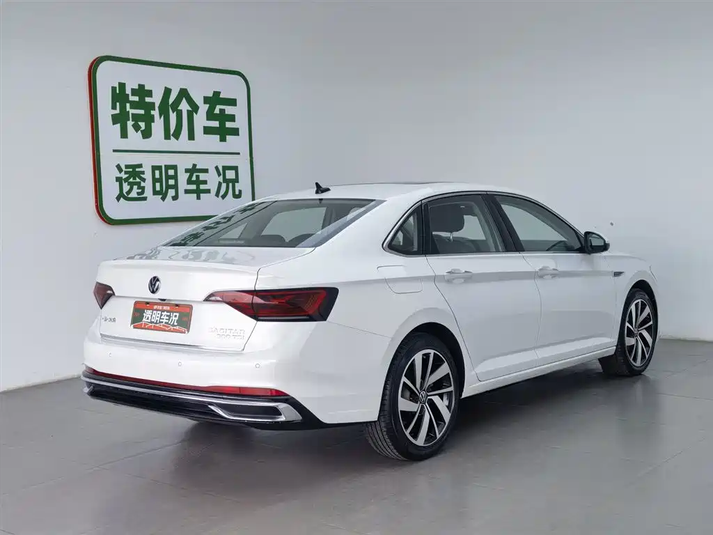 Volkswagen Sagitar 2023 300TSI DSG