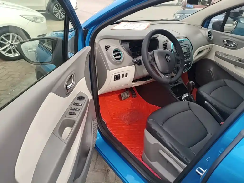 Renault Captur — миниатюра 16