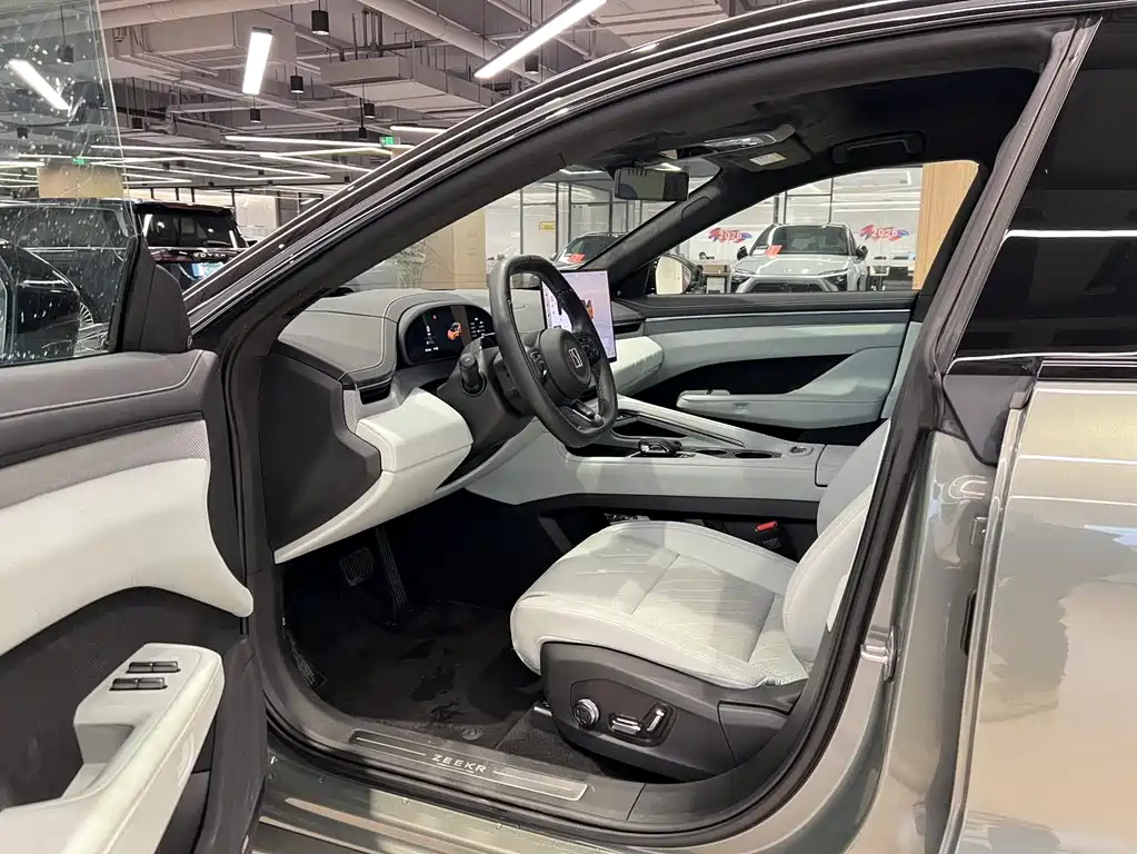 ZEEKR EXTREME KRYPTON 001