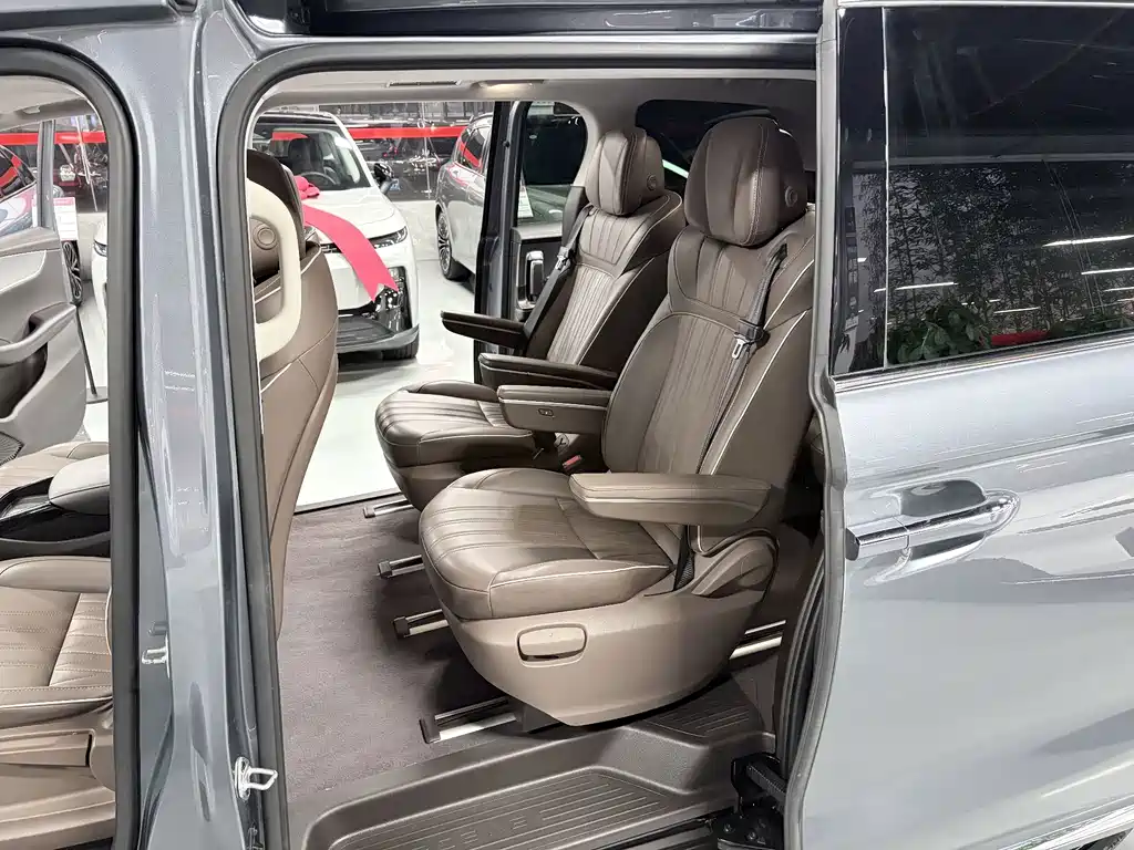 Roewe iMAX8 — миниатюра 8