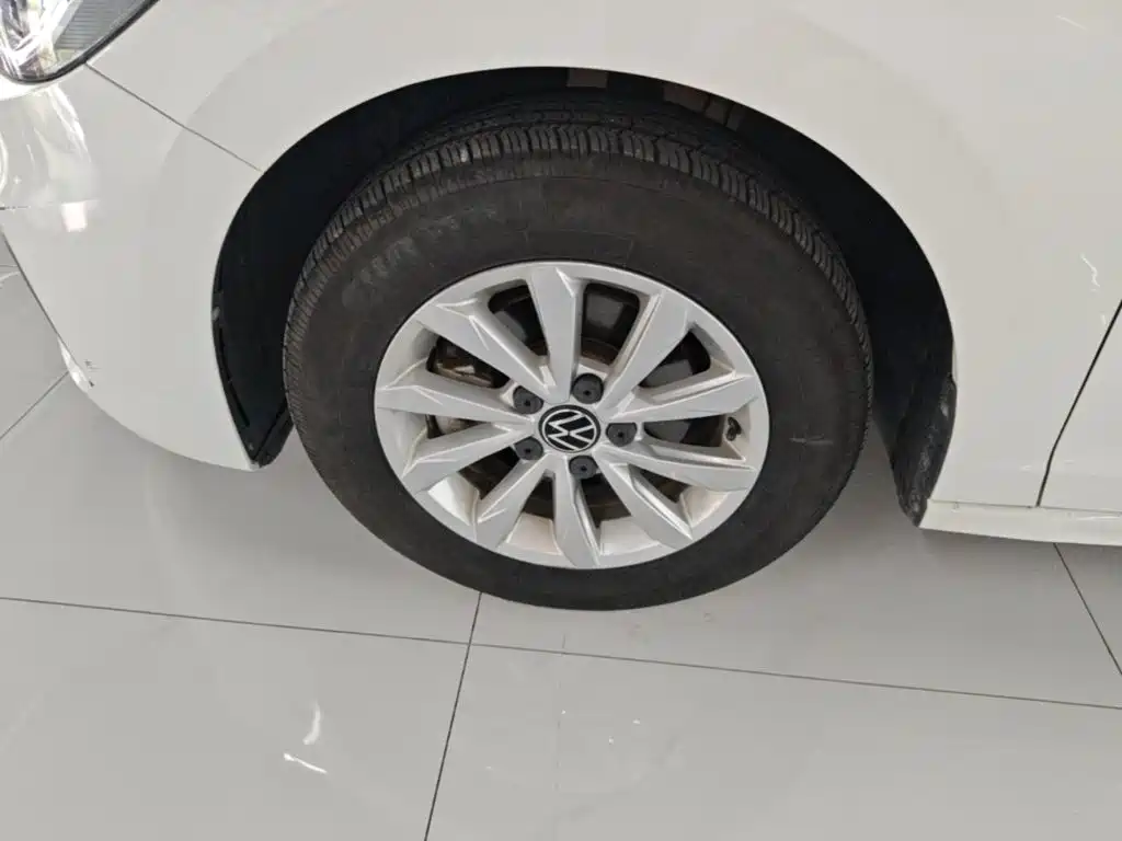 Volkswagen Bora — миниатюра 23