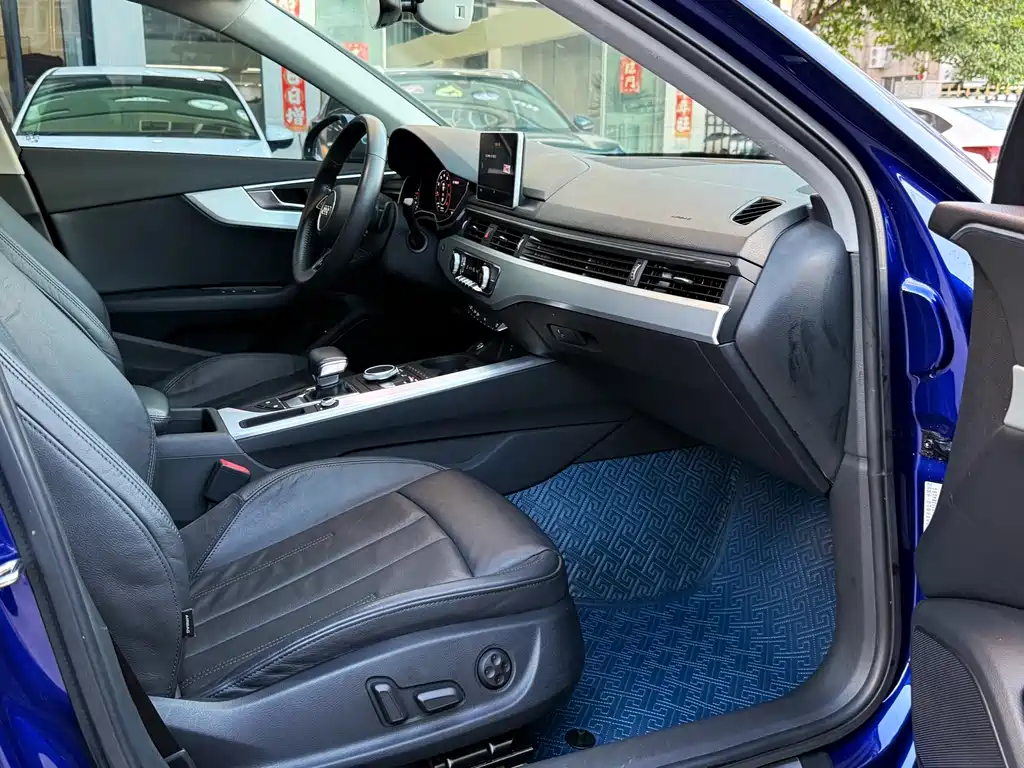 Audi A4L 2018 30 40 TFSI Fashion