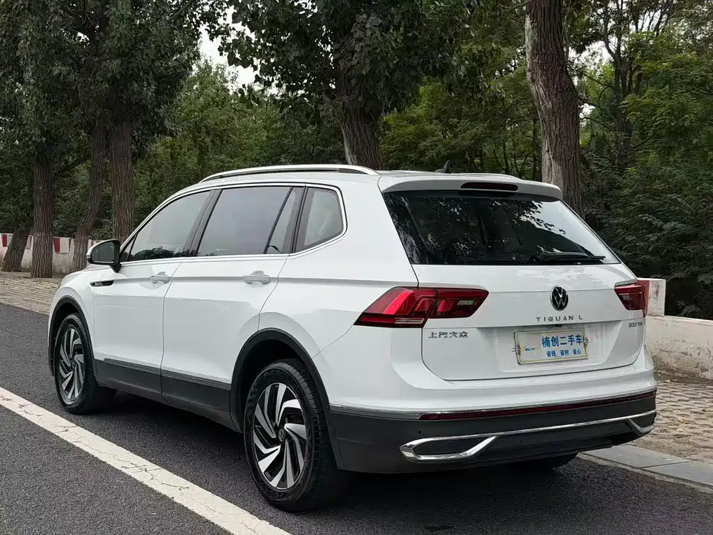 Volkswagen Tiguan L — миниатюра 6