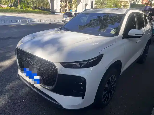 2025 Chery Tiggo 8 Pro
