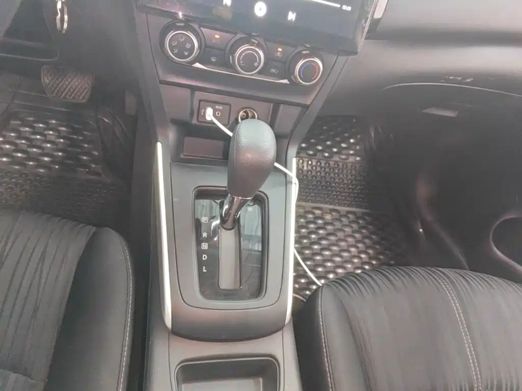 Nissan Sylphy — миниатюра 14