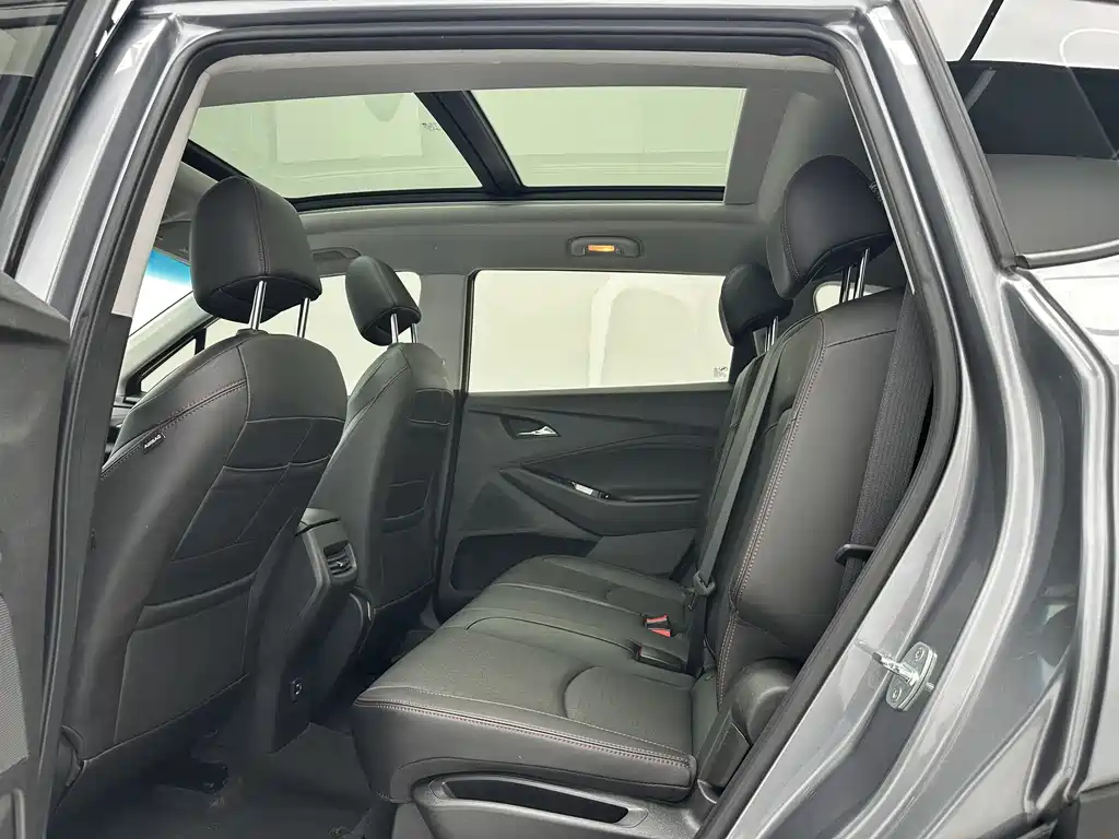 Chevrolet Orlando 2020 Redline 530T AT (5+2 )