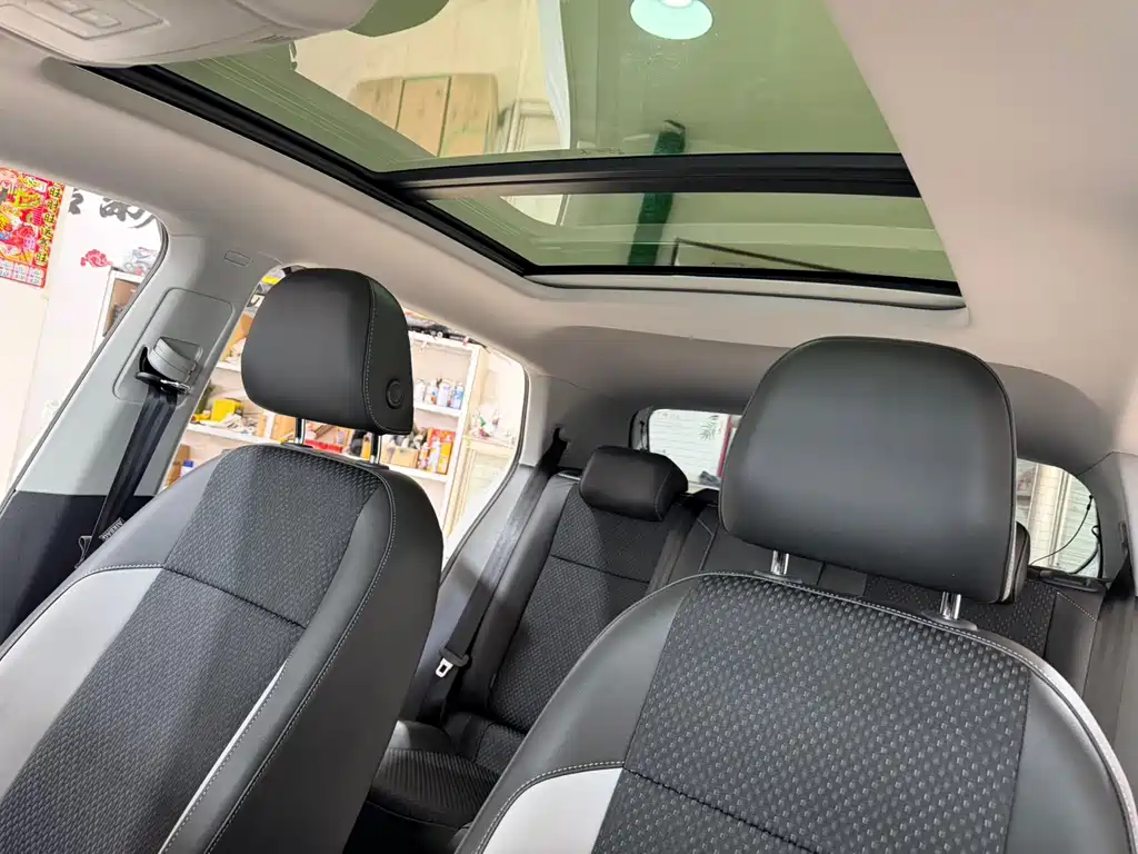 VOLKSWAGEN EXPLORING THE SHADOW