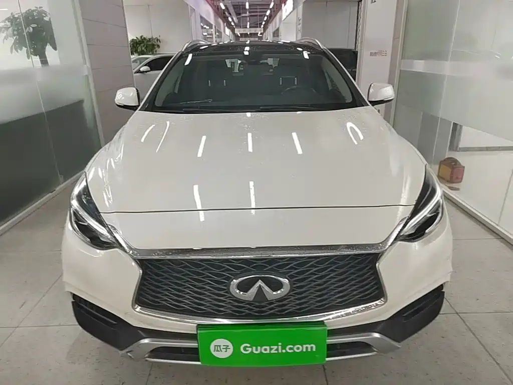 Infiniti QX30 — миниатюра 3