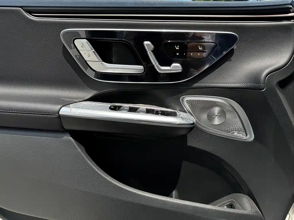 Mercedes-Benz EQE — миниатюра 5