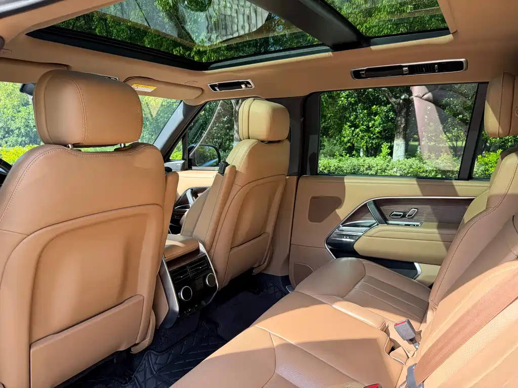 Land Rover Range Rover — миниатюра 5