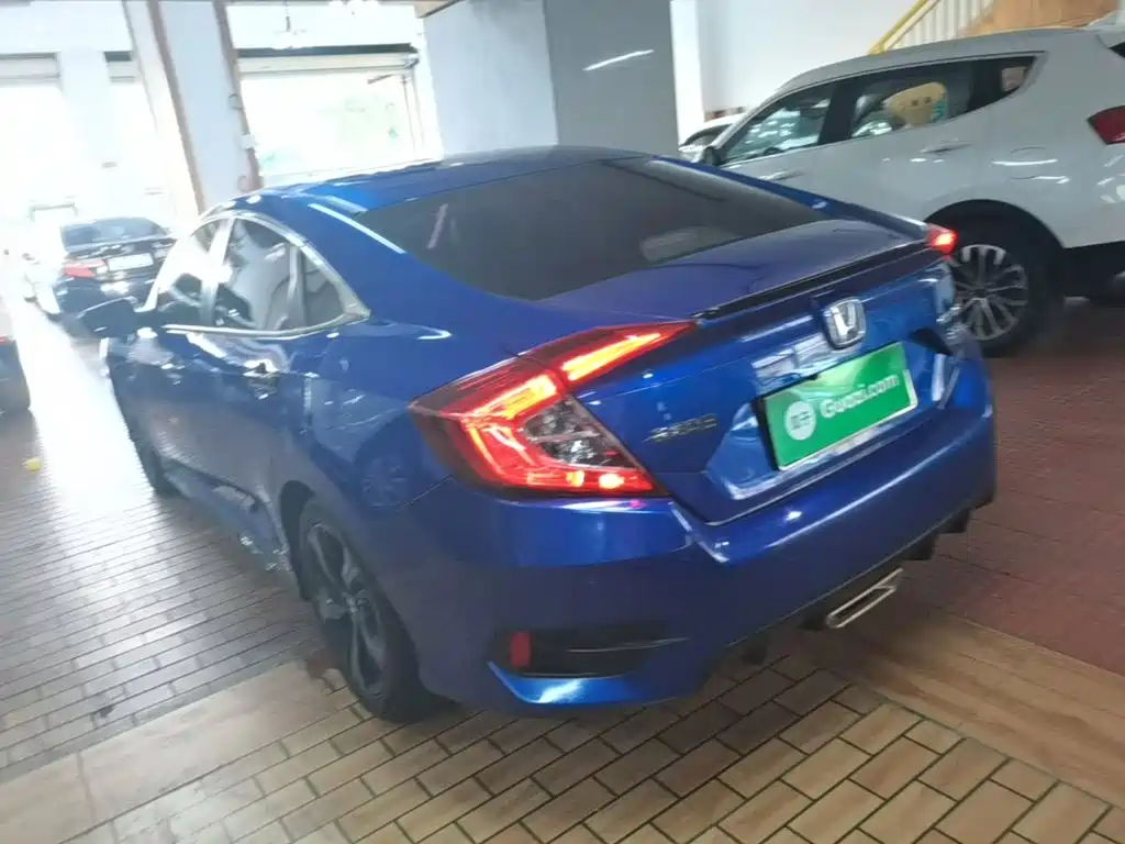 Honda Civic — миниатюра 5