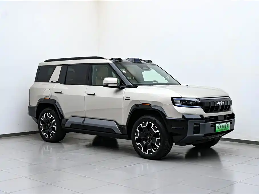 Fangchengbao Leopard 8 8 2025 Flagship 7 мест