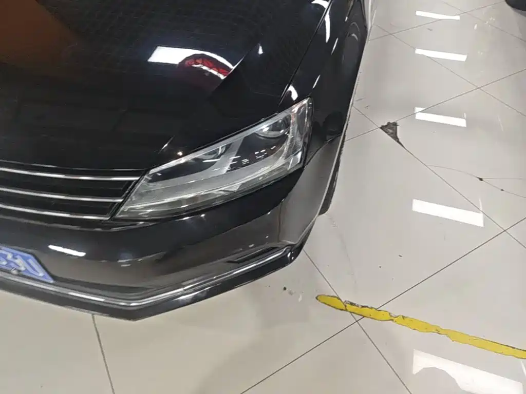 Volkswagen Sagitar — миниатюра 24