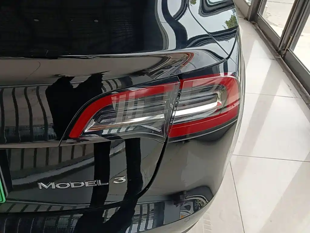 Tesla Model 3 — фотографии объявления, Фото 9