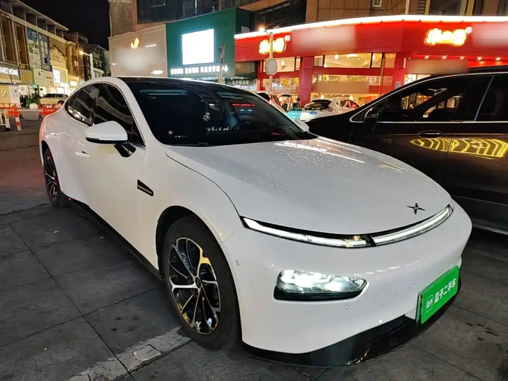 XPeng P7 — миниатюра 4
