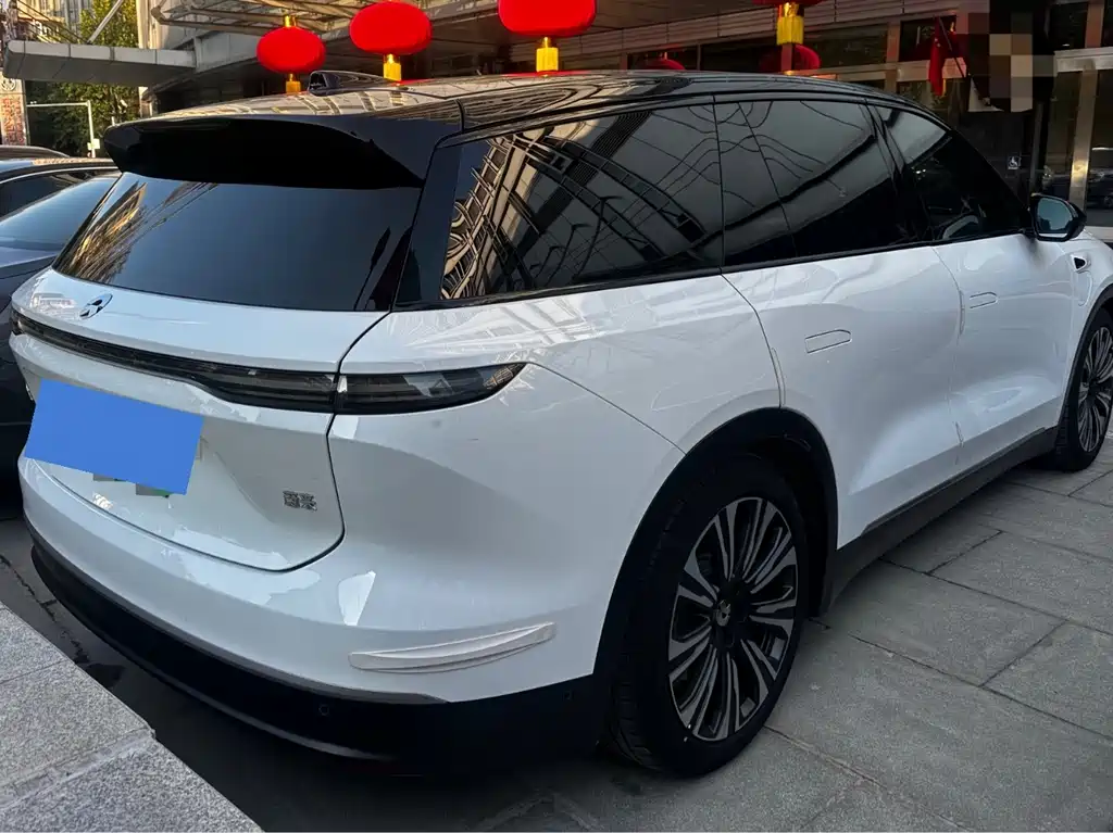 NIO ES8 — миниатюра 2