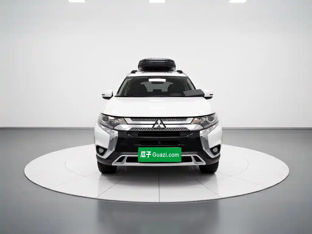 Mitsubishi Outlander — миниатюра 2