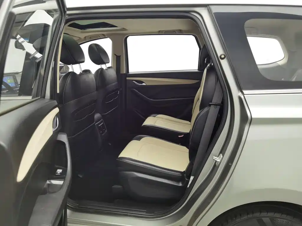 Baojun 360 — миниатюра 15