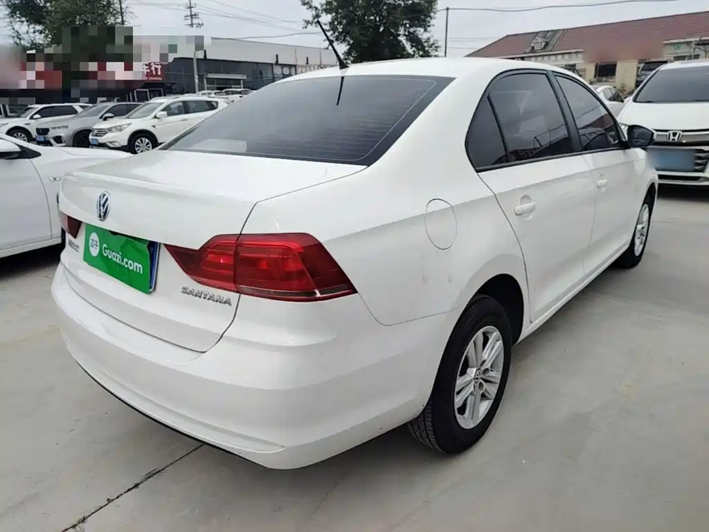 Volkswagen Santana — миниатюра 7