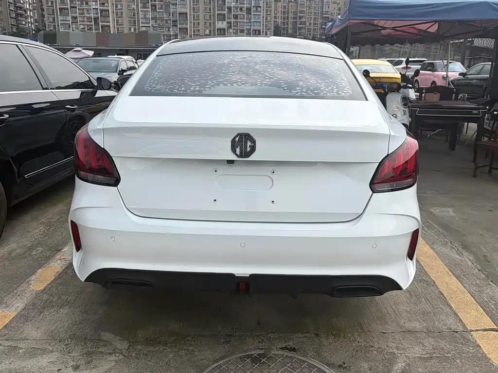 MG MG5 — миниатюра 4