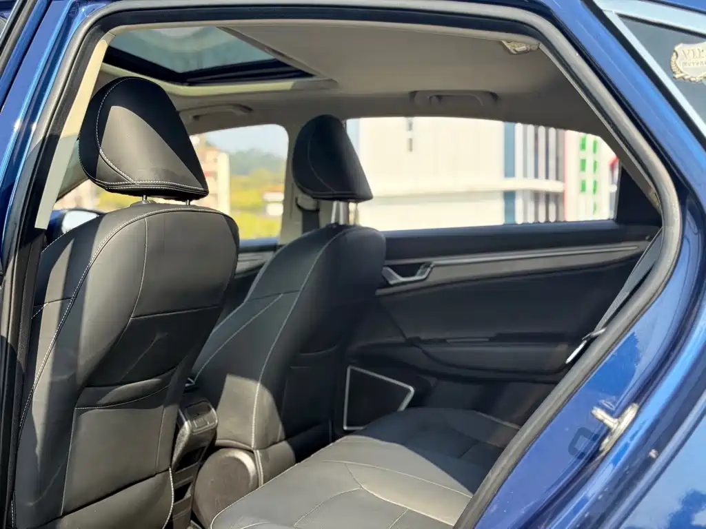 GEELY AUTOMOBILE EMGRAND GL