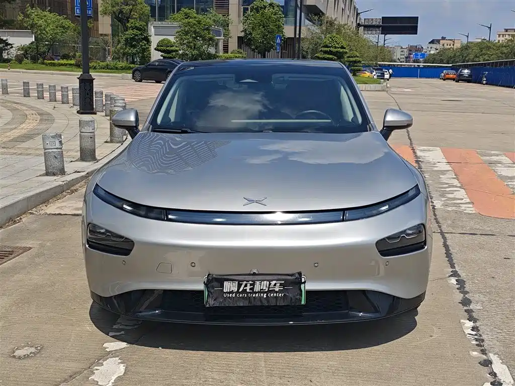 XPeng P7 — миниатюра 2
