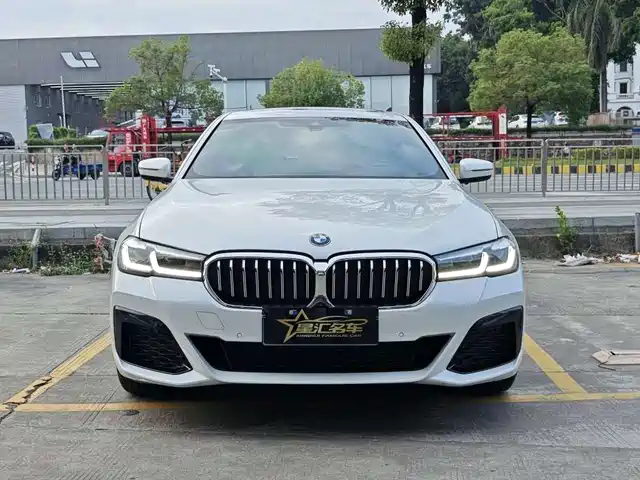 BMW 5 SERIES 2021