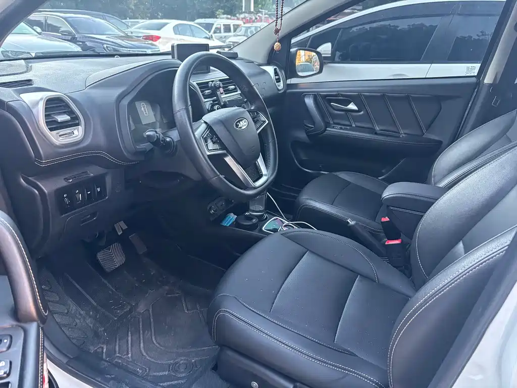 JAC JAC iEV6E — миниатюра 11