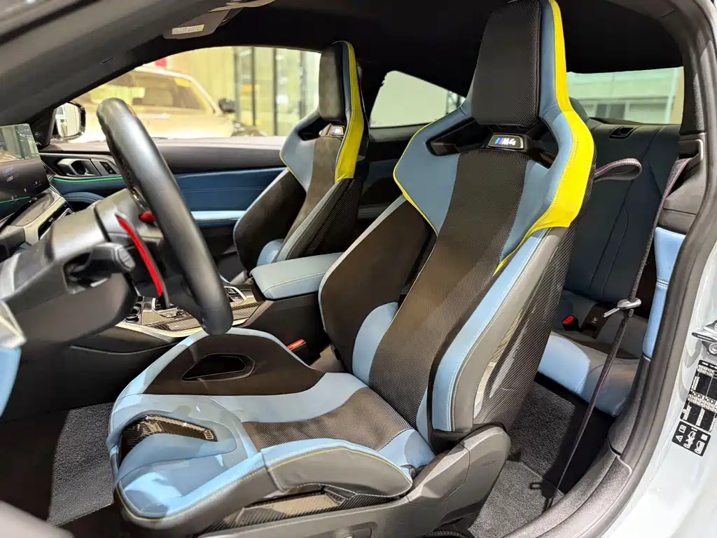 BMW M4 2023 M4 M xDrive
