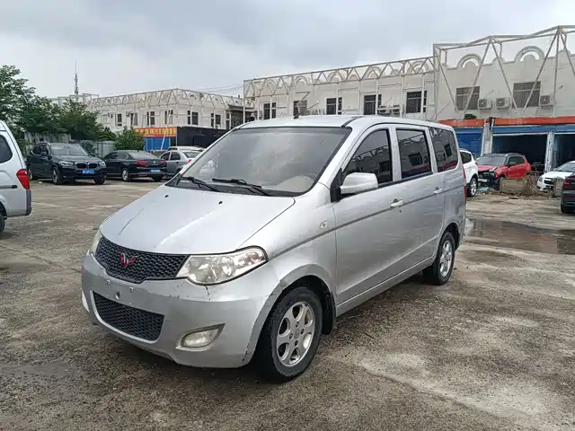 2013 Wuling Motors Hongguang