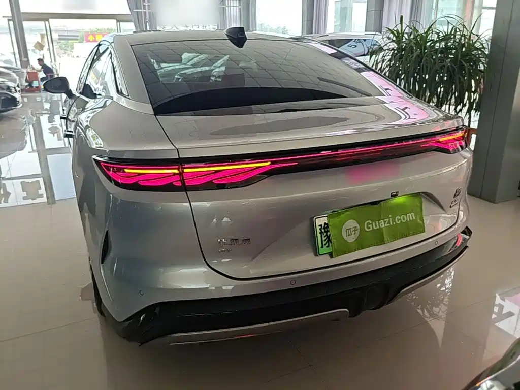 BYD Han L 2025 EV Flagship