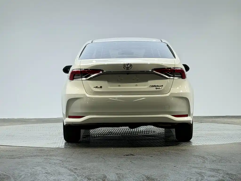 Toyota Corolla — миниатюра 4