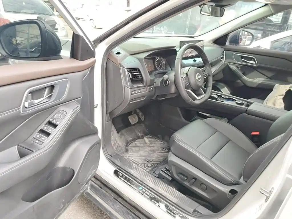 Nissan X-Trail — миниатюра 16