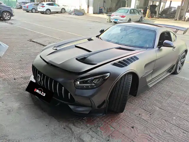 MERCEDES BENZ AMG GT