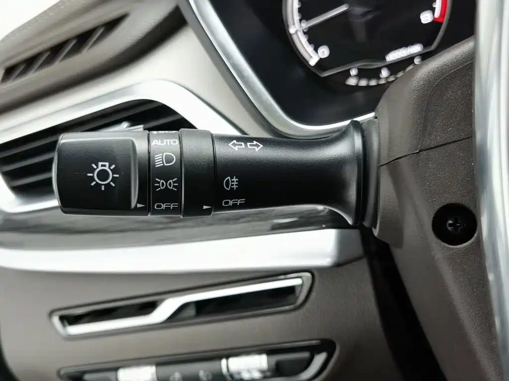 Geely Jia Ji — миниатюра 21