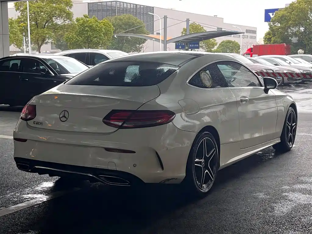 MERCEDES-BENZ C CLASS