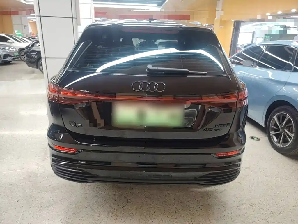 Audi Q5 e-tron — миниатюра 6