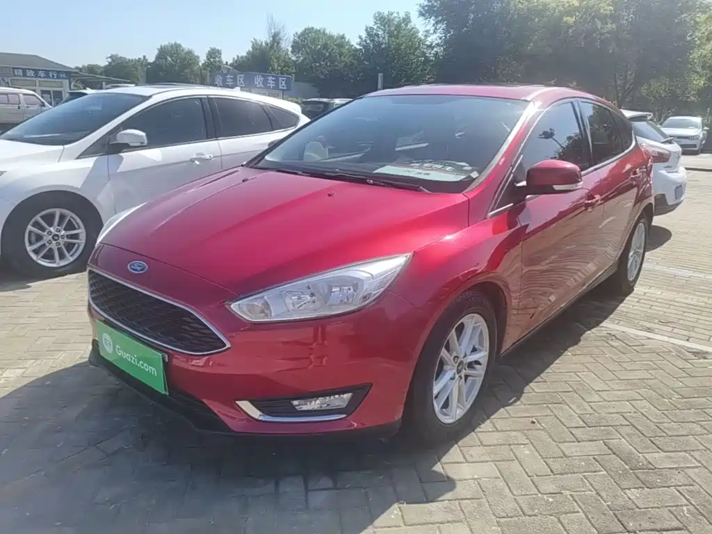 Ford Focus 2015 Hatchback EcoBoost 125 Auto Super Elegant Type