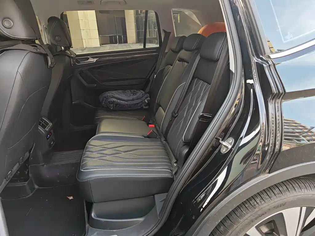 Volkswagen Tiguan L — миниатюра 15