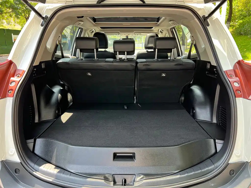 Toyota RAV4 — миниатюра 24